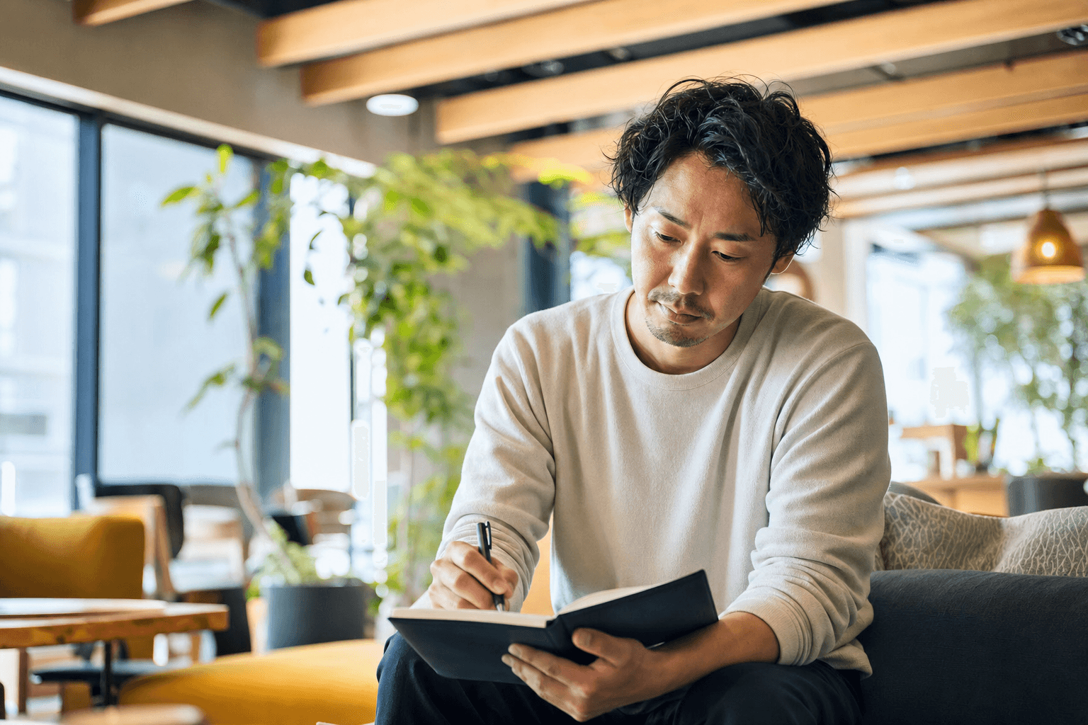 人事の仕事の将来について考える担当者