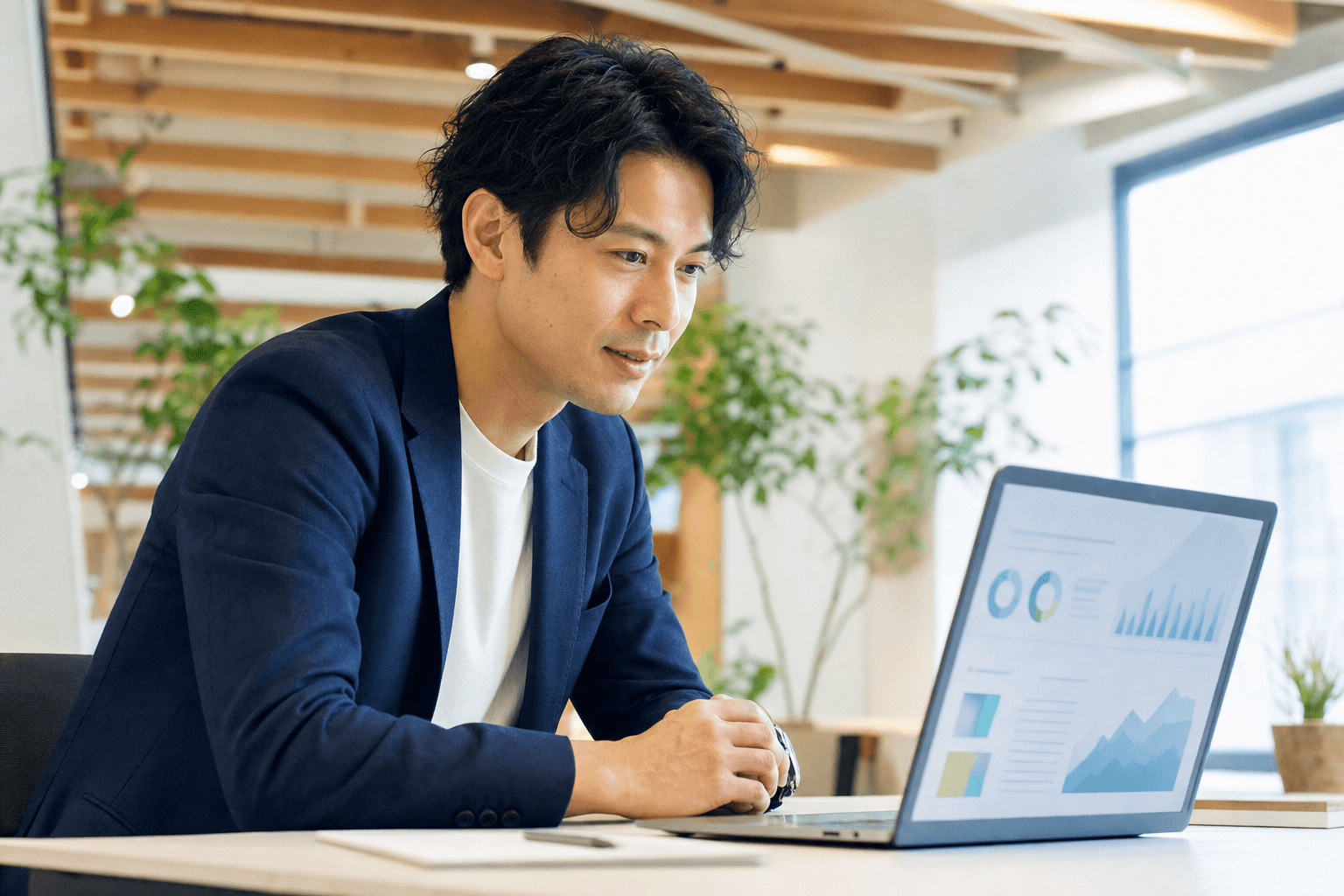 マーケティングDXとは？AI時代の定義と進め方